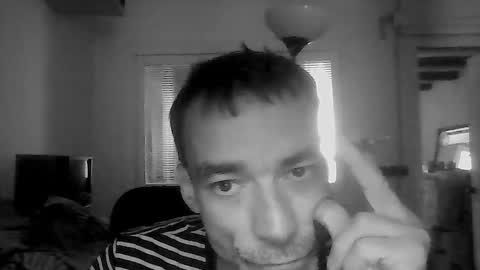 uthonn online show from May 5, 2026, 10:23 am