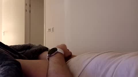 Snapshot of uwvvlvip chatting on February 15, 2025, 10:42 pm uwvvlvip online show from February 15, 2025, 10:42 pm