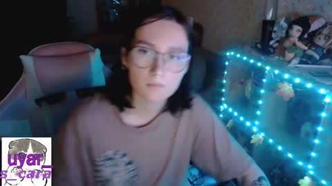 Cara online show from October 2, 2025, 7:21 pm