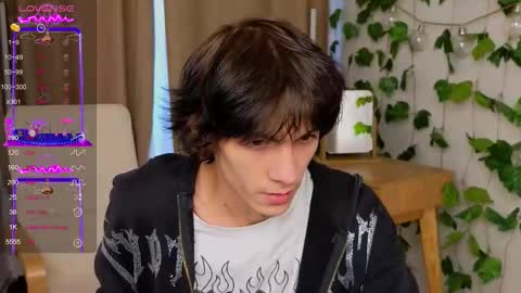 Valora online show from September 24, 2025, 12:19 pm