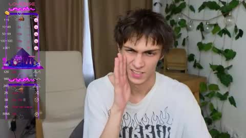 Valora online show from October 11, 2025, 12:26 pm