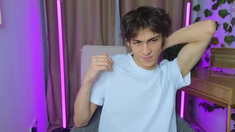 Valora online show from November 13, 2025, 12:37 pm