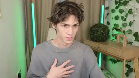 Valora online show from November 15, 2025, 1:40 pm