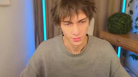 Valora online show from November 16, 2025, 1:17 pm