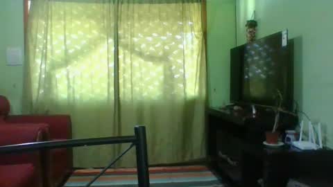 vacaypollitoxxx online show from September 9, 2025, 5:34 pm
