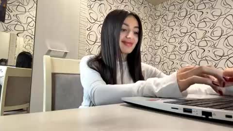 Snapshot of vadadasinger chatting on May 30, 2026, 8:33 am Kiki online show from May 30, 2026, 8:33 am