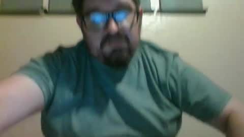 Snapshot of vadgesmasher chatting on February 9, 2026, 6:17 am vadgesmasher online show from February 9, 2026, 6:17 am