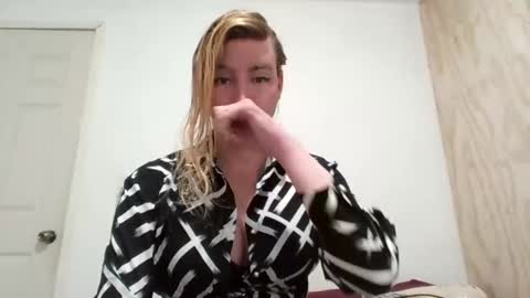 Snapshot of vagimosa chatting on October 1, 2025, 5:13 am vagimosa online show from October 1, 2025, 5:13 am