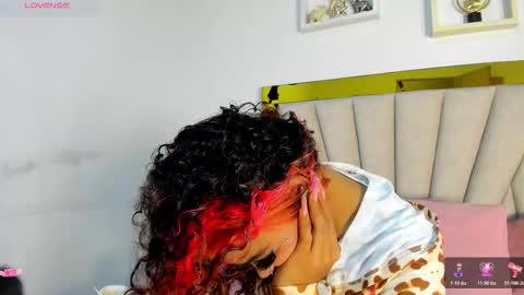 vahioleth  online show from December 2, 2025, 3:01 am