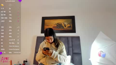Snapshot of vahiolet_smith chatting on April 10, 2026, 3:12 am Vahiolet smith online show from April 10, 2026, 3:12 am