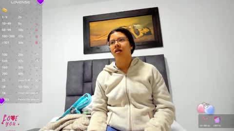 Snapshot of vahiolet_smith chatting on April 23, 2026, 3:19 am Vahiolet smith online show from April 23, 2026, 3:19 am