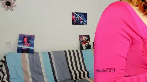 Snapshot of vaioletuwu chatting on March 9, 2025, 11:47 am Vaiolet1314 online show from March 9, 2025, 11:47 am