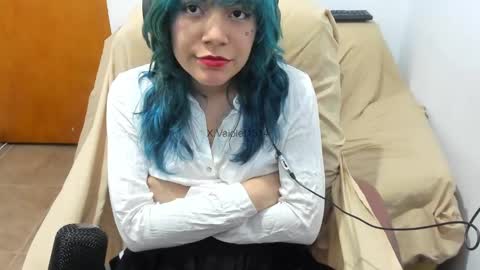 Snapshot of vaioletuwu chatting on October 10, 2025, 2:21 am Vaiolet1314 online show from October 10, 2025, 2:21 am