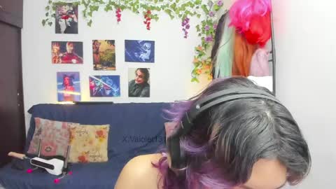 Vaiolet1314 online show from May 1, 2026, 11:42 pm
