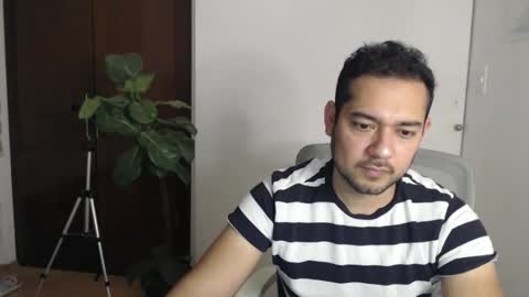 vajkito online show from March 12, 2025, 4:08 am
