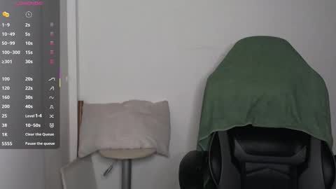 Snapshot of val_bardot1 chatting on March 26, 2026, 2:06 am first of all... who are u online show from March 26, 2026, 2:06 am