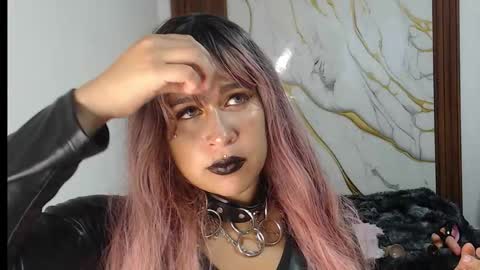 valen_ross7 online show from March 10, 2026, 1:05 pm