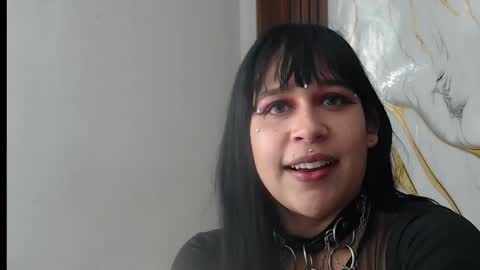 valen_ross7 online show from May 5, 2026, 8:17 pm