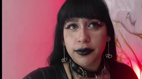 valen_ross7 online show from May 7, 2026, 8:31 am
