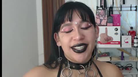 valen_ross7 online show from May 10, 2026, 9:14 am