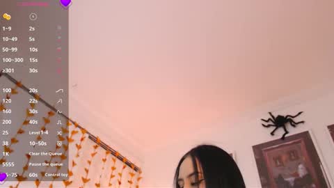 Snapshot of valen_ross_ chatting on October 18, 2025, 2:47 am valentina Rossi 3 online show from October 18, 2025, 2:47 am