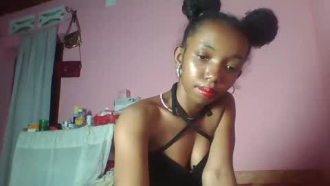 valencia302364 online show from December 25, 2024, 9:11 pm