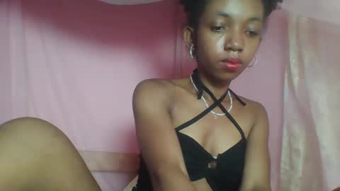 valencia302364 online show from January 15, 2025, 7:23 pm