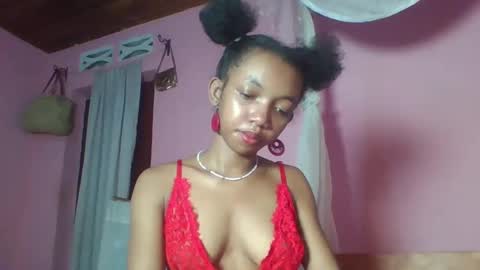 valencia302364 online show from February 13, 2025, 8:34 pm