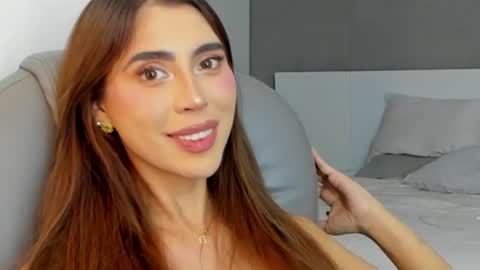 Angela online show from January 9, 2025, 8:55 pm