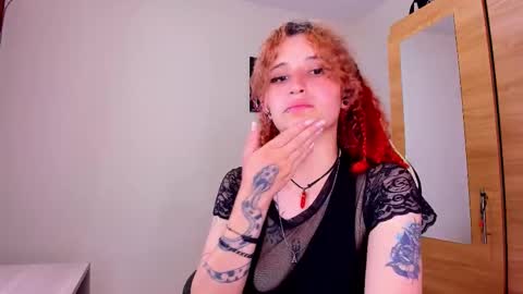 Valentina online show from September 25, 2025, 5:22 am