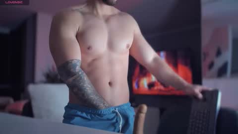 valenthinoking online show from February 3, 2026, 6:40 am