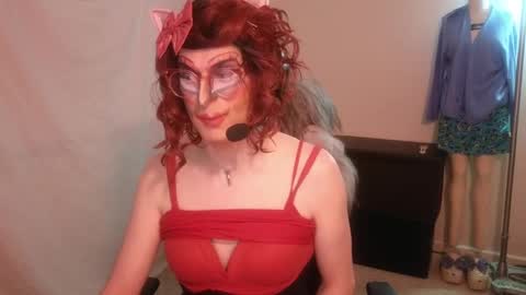 Snapshot of valentia_vickers chatting on January 9, 2025, 12:46 am Valentia online show from January 9, 2025, 12:46 am