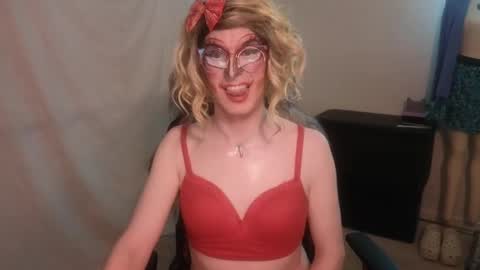 Snapshot of valentia_vickers chatting on January 30, 2025, 2:38 am Valentia online show from January 30, 2025, 2:38 am