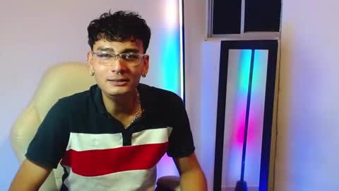 valentin_peach online show from September 11, 2025, 10:48 am