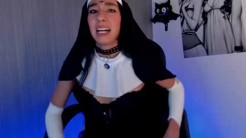 Valentina  Dolls online show from October 31, 2025, 11:28 pm