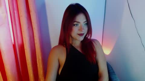 valentina__rosee online show from August 4, 2026, 9:06 pm