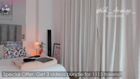 Snapshot of valentina_arango chatting on October 2, 2025, 11:12 pm Val arango  online show from October 2, 2025, 11:12 pm