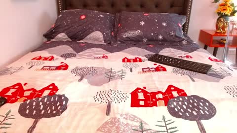 Snapshot of valentina_ferrer0 chatting on December 3, 2024, 6:38 pm Valen Ferrer online show from December 3, 2024, 6:38 pm