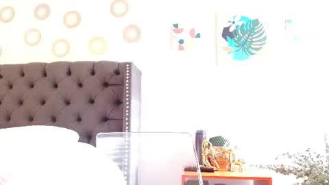 Valen Ferrer online show from July 28, 2026, 8:52 pm