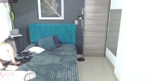 Snapshot of valentina_herrrera chatting on April 7, 2026, 4:51 pm valentina_herrrera online show from April 7, 2026, 4:51 pm