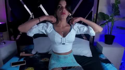 valentina online show from February 6, 2026, 7:06 pm