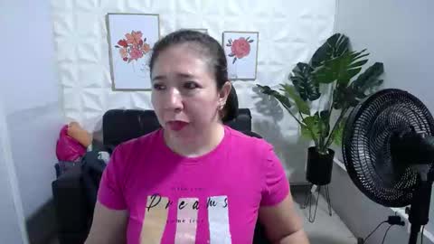 Valentina  online show from January 16, 2025, 11:27 pm