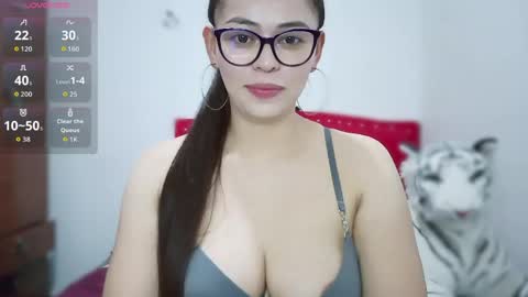 Snapshot of valentina_nappi96 chatting on April 19, 2026, 6:07 pm VALE online show from April 19, 2026, 6:07 pm