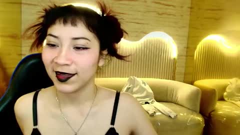 Valentina online show from May 8, 2026, 3:56 am