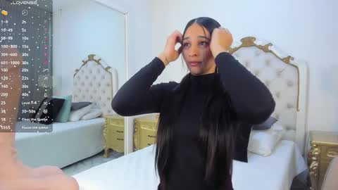 Valentina  online show from February 4, 2025, 12:11 pm