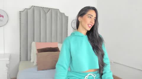 Snapshot of valentina_ross_ chatting on June 8, 2026, 12:05 pm Valentina online show from June 8, 2026, 12:05 pm