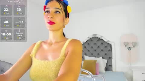 Snapshot of valentina_ross_ chatting on July 7, 2026, 11:58 am Valentina online show from July 7, 2026, 11:58 am