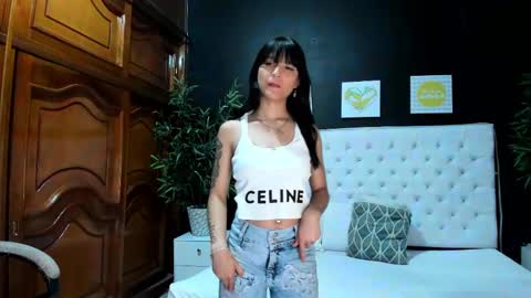 valentina_santillana online show from September 13, 2025, 7:13 pm