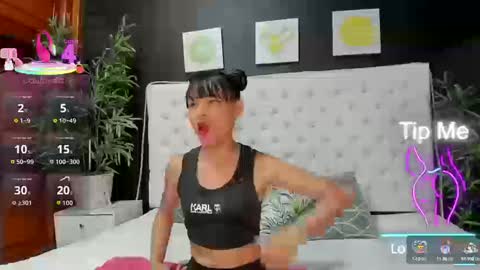 Snapshot of valentina_santillana chatting on September 16, 2025, 8:21 pm valentina_santillana online show from September 16, 2025, 8:21 pm