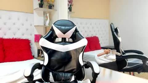 Snapshot of valentina_santillana chatting on October 28, 2025, 2:59 am valentina_santillana online show from October 28, 2025, 2:59 am